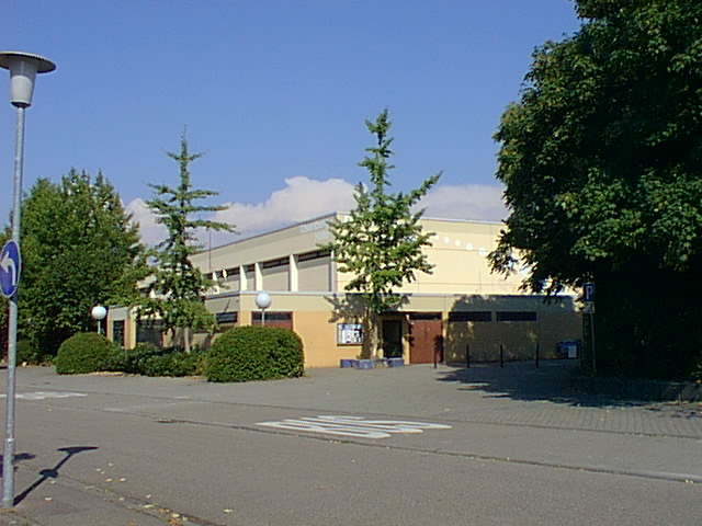 02uesenberghalle